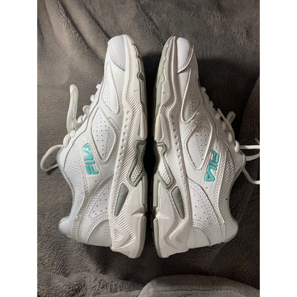 🛑SOLD🛑FILA Cool Max Memory Foam Sneakers